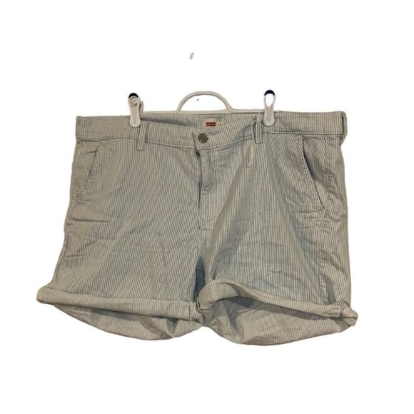 Levi’s Size 34 Blue and White‎ Shorts - Picture 1 of 5